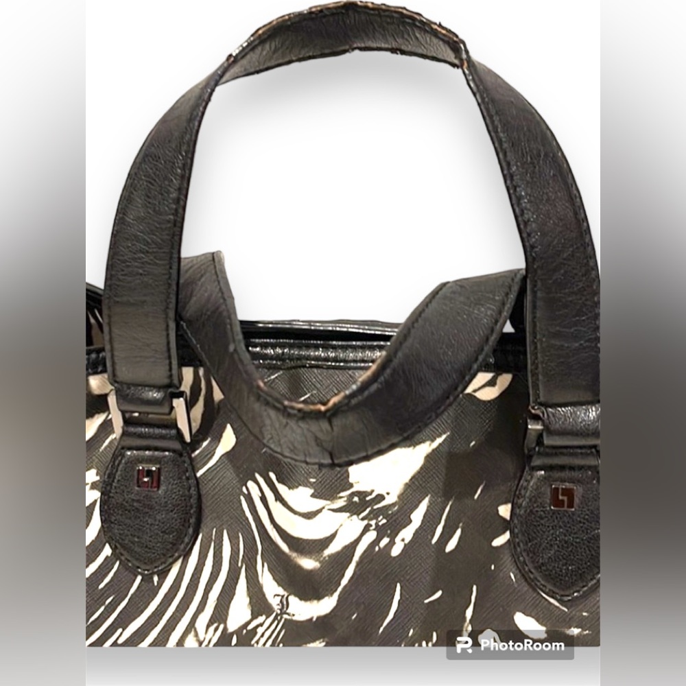 L.A.M.B. White/ Black Tote Bag, great condition, flaws shown on the handles. - Picture 7 of 11